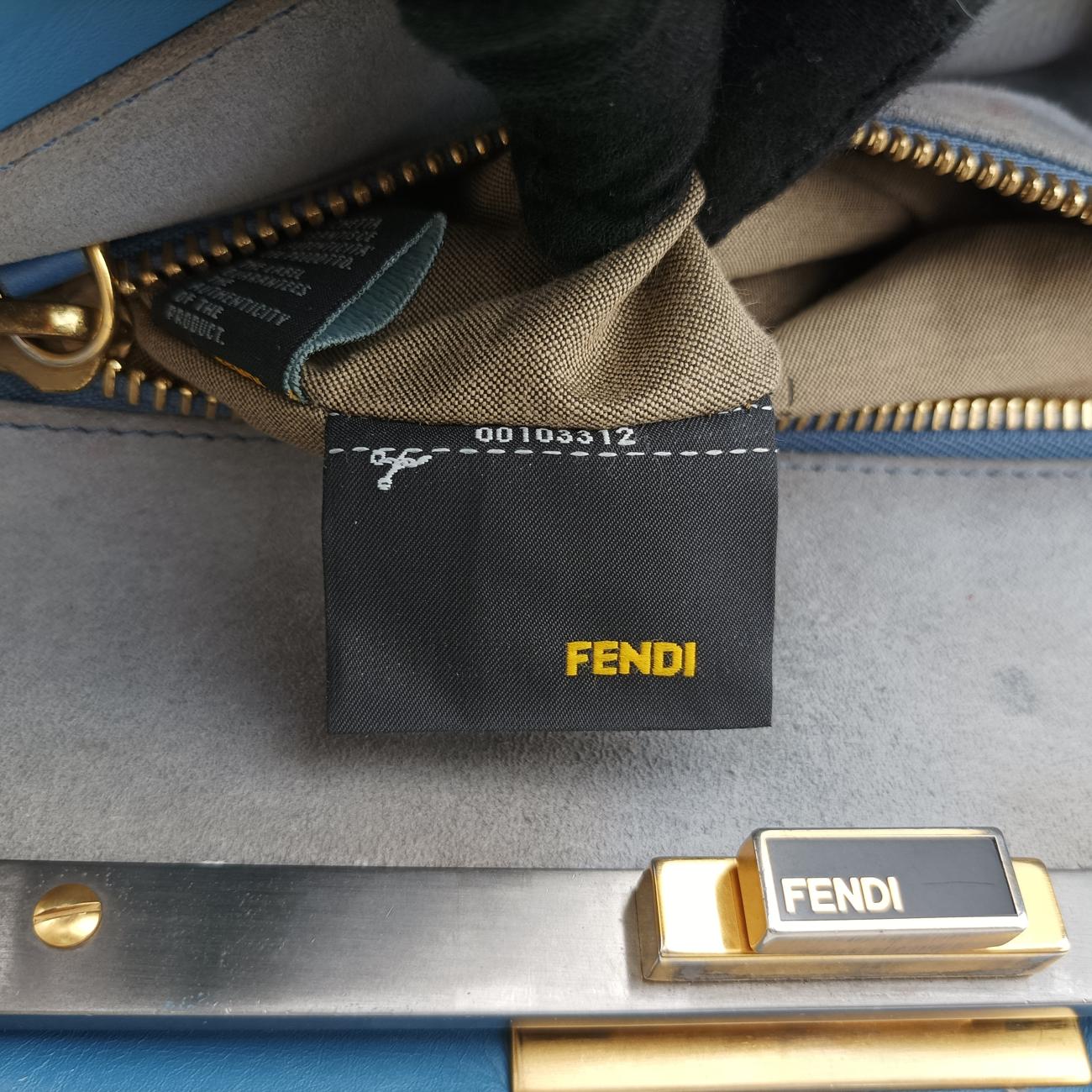 PEEKABOO Large Blue Leather 8BN210 8BN210-FZM-128-2373ピーカブー ラージ ブルー レザー 8BN210 8BN210-FZM-128-2373