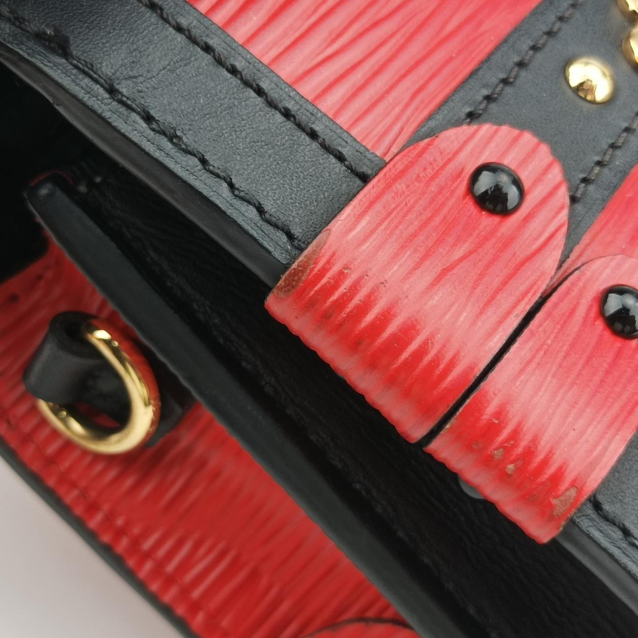 Trunk Clutch Rouge×Black Epi M51697 Lot number unknownトランククラッチ ルージュ×ブラック エピ M51697 製番不明