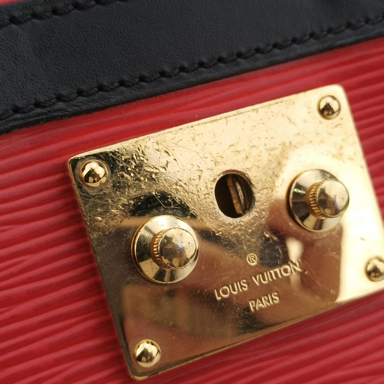 Trunk Clutch Rouge×Black Epi M51697 Lot number unknownトランククラッチ ルージュ×ブラック エピ M51697 製番不明