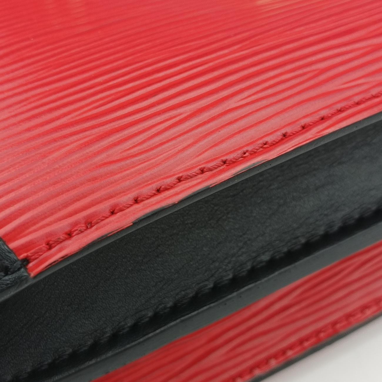 Trunk Clutch Rouge×Black Epi M51697 Lot number unknownトランククラッチ ルージュ×ブラック エピ M51697 製番不明