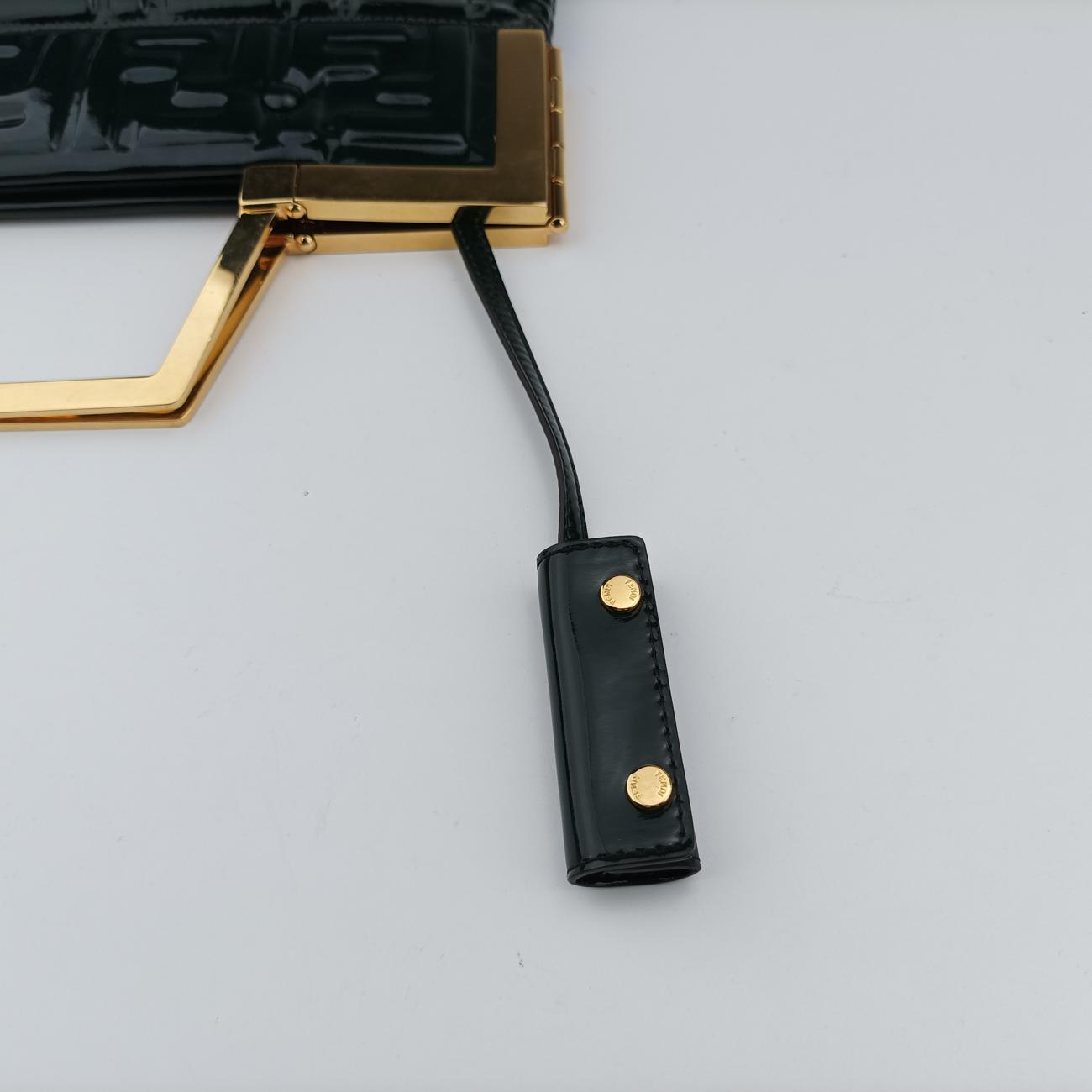 FF Flap Green Patent Leather 8BH361 8BH361-A9X4-199-12085FF フラップ グリーン パテント 8BH361 8BH361-A9X4-199-12085