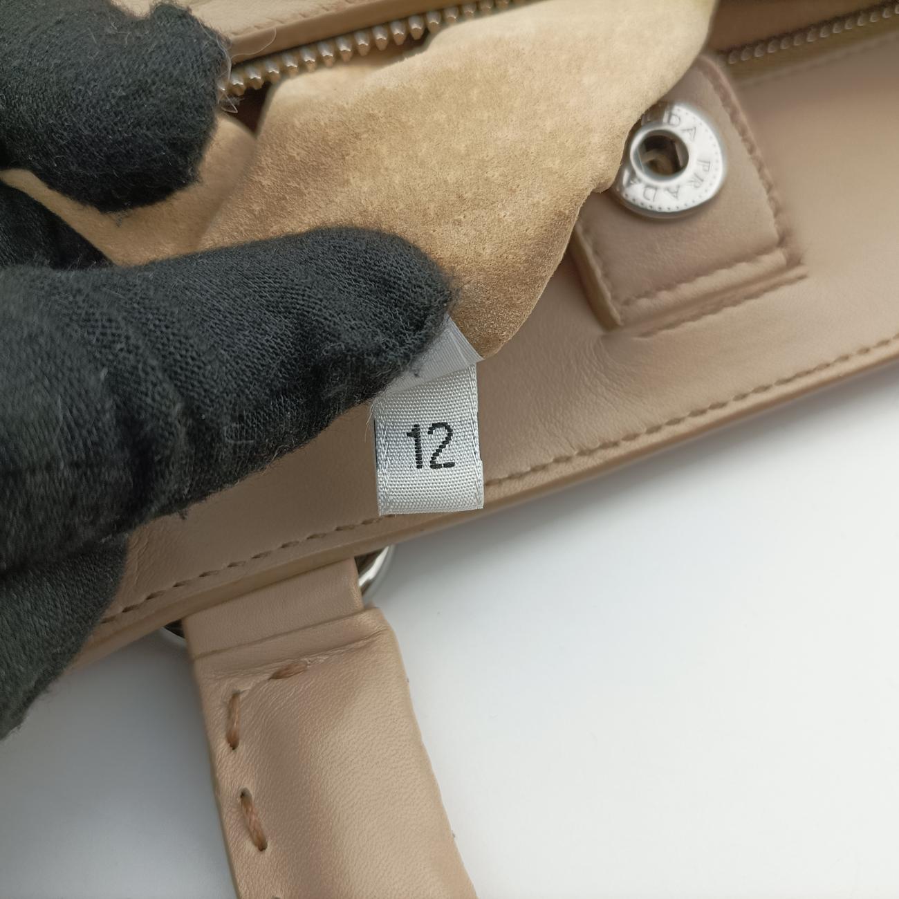 Triangle logo Beige Leather 113 12三角ロゴ ベージュ レザー 113 12