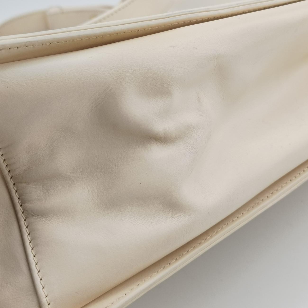 BOY CHANEL White Leather A66713 15331100ボーイシャネル ホワイト レザー A66713 15331100