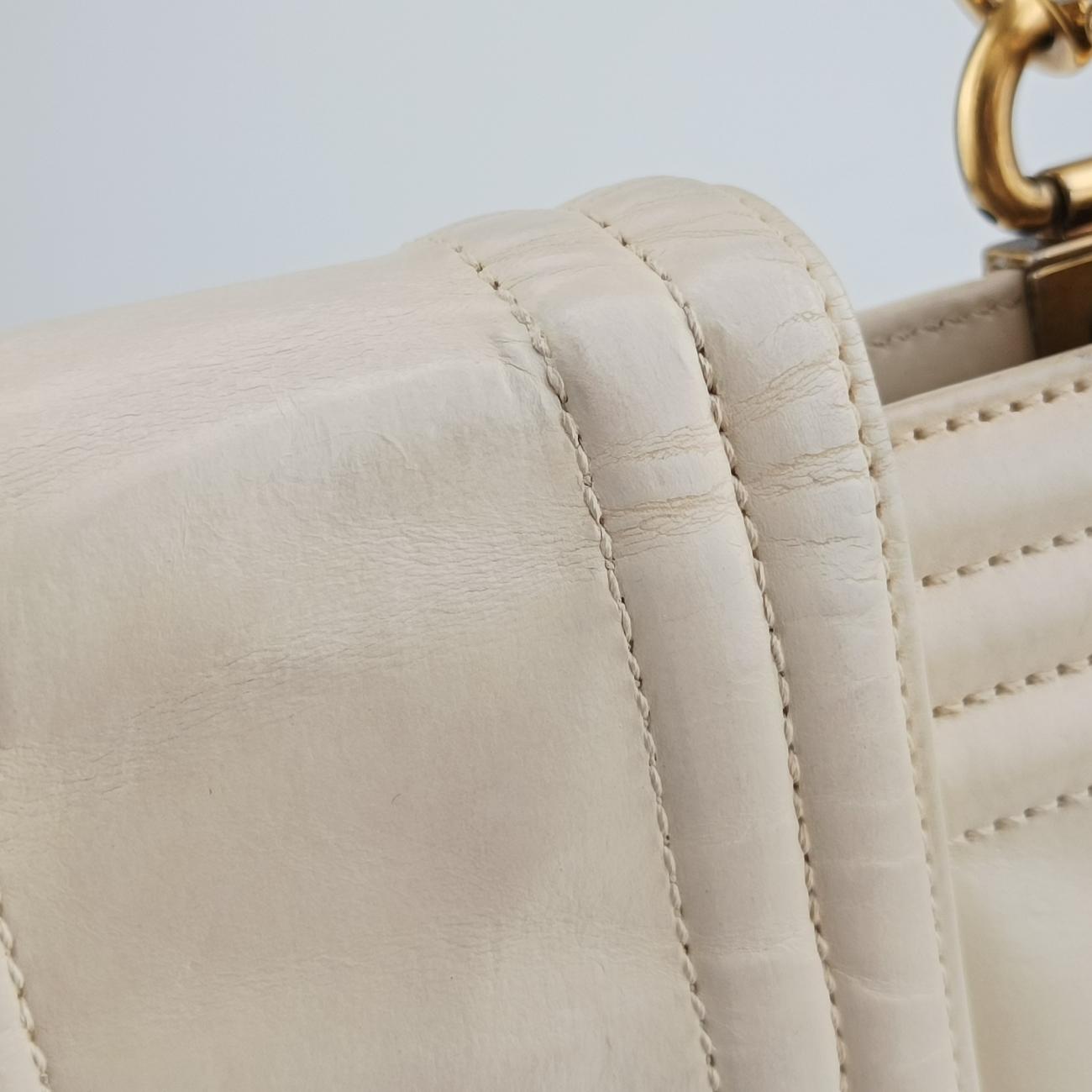 BOY CHANEL White Leather A66713 15331100ボーイシャネル ホワイト レザー A66713 15331100