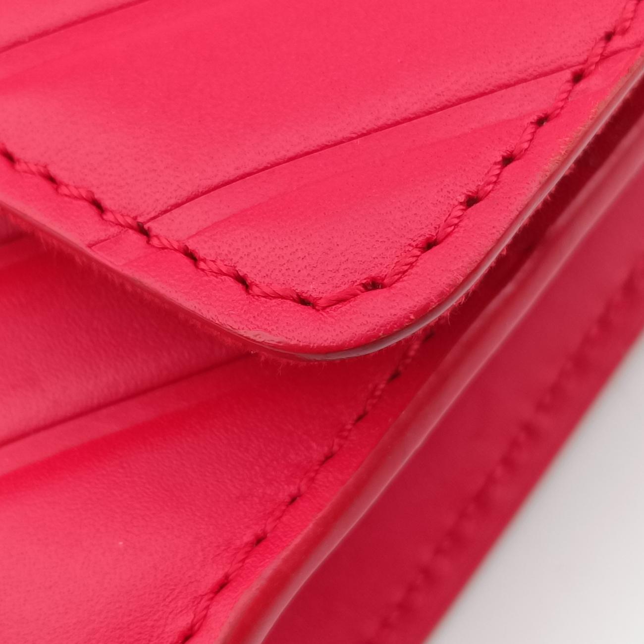 Airy  V Red leather m54230 PL0157エアリーヴィー レッド レザー m54230 PL0157