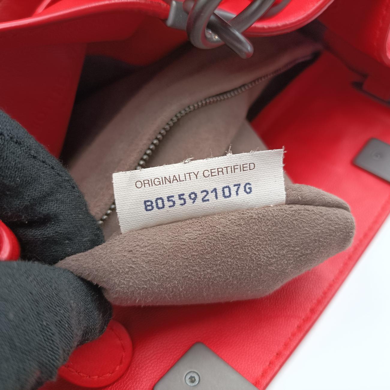 Intrecciato Drawstring Bucket Red lambskin B05592107Gイントレチャート ドローストリング バケット レッド ラムスキン B05592107G