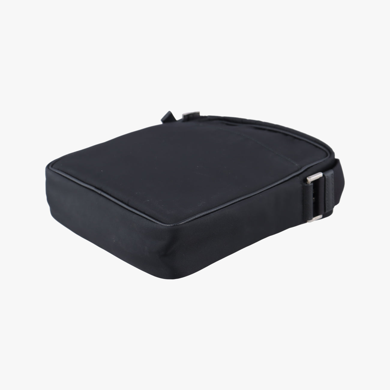 Triangle Logo Black nylon 2VH112 253トライアングルロゴ ブラック ナイロン 2VH112 253