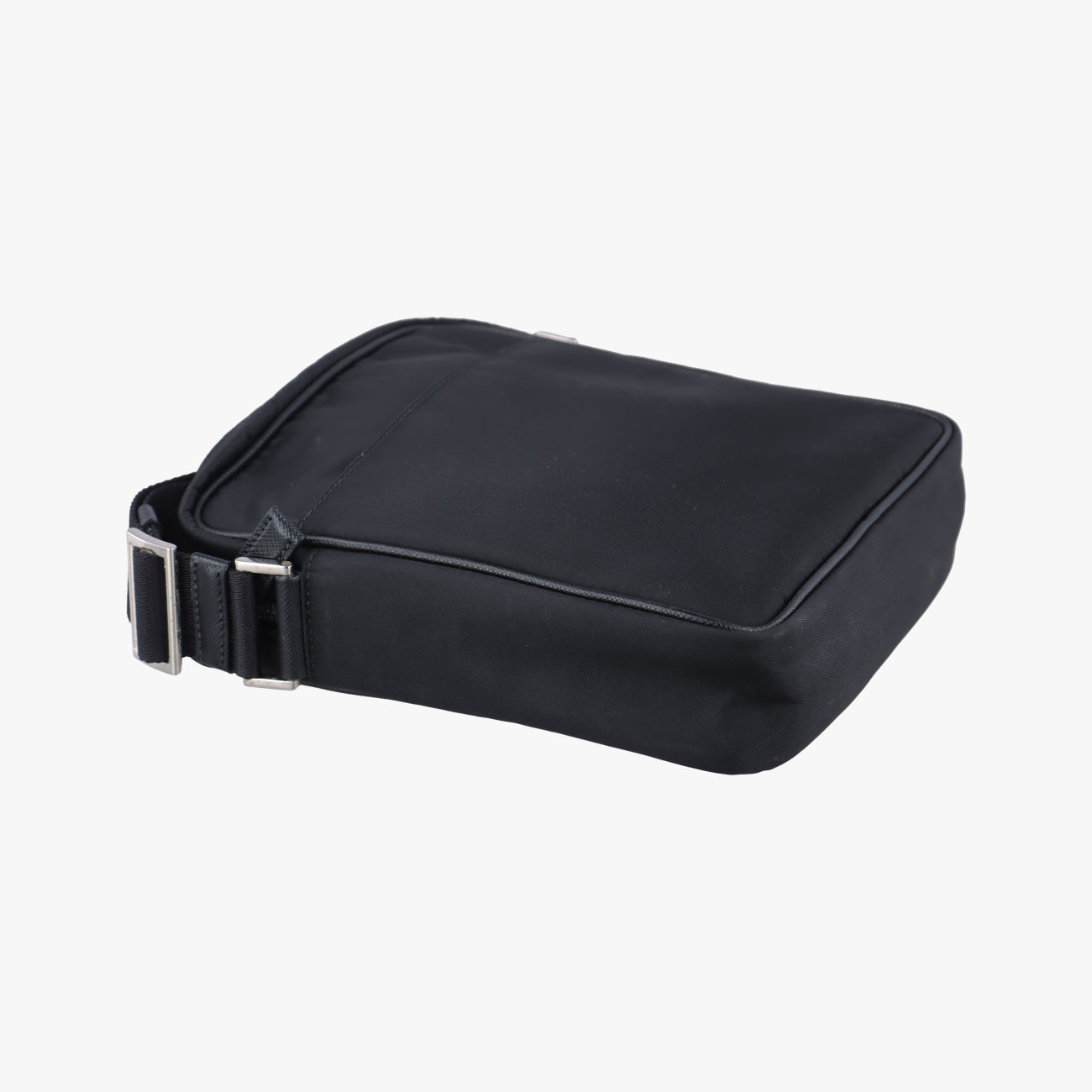 Triangle Logo Black nylon 2VH112 253トライアングルロゴ ブラック ナイロン 2VH112 253