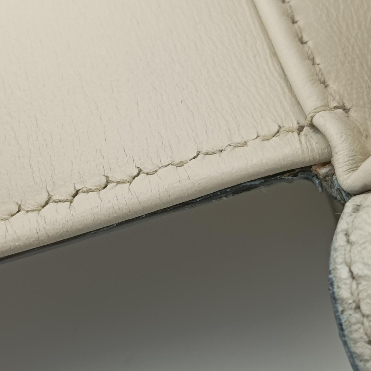 Arli White Leather 550129 C029750444アリー ホワイト レザー 550129 C029750444