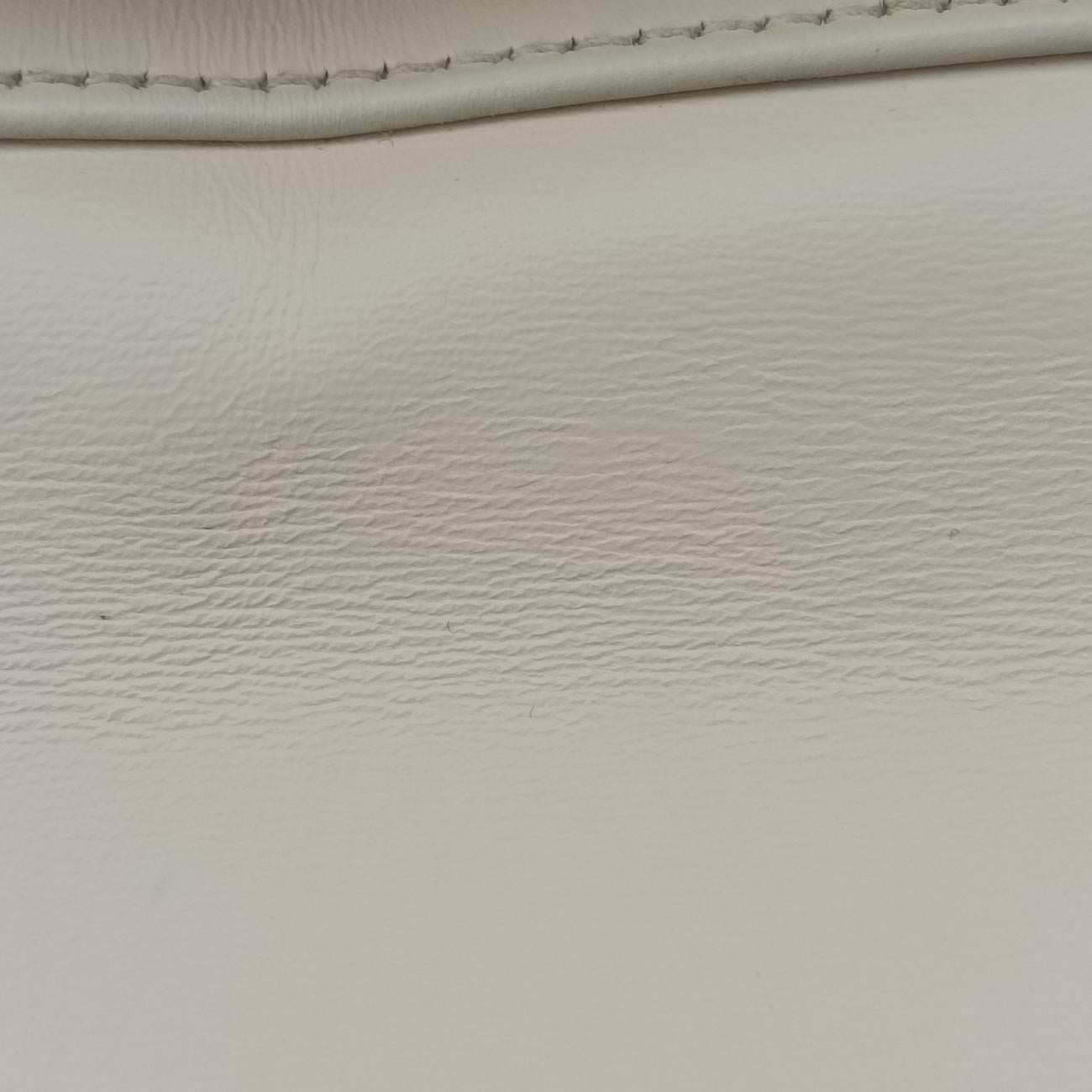 Arli White Leather 550129 C029750444アリー ホワイト レザー 550129 C029750444