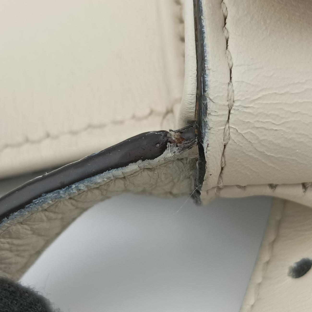 Arli White Leather 550129 C029750444アリー ホワイト レザー 550129 C029750444