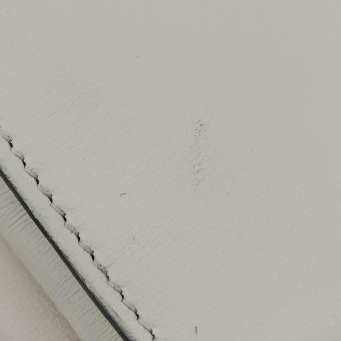 Arli White Leather 550129 C029750444アリー ホワイト レザー 550129 C029750444