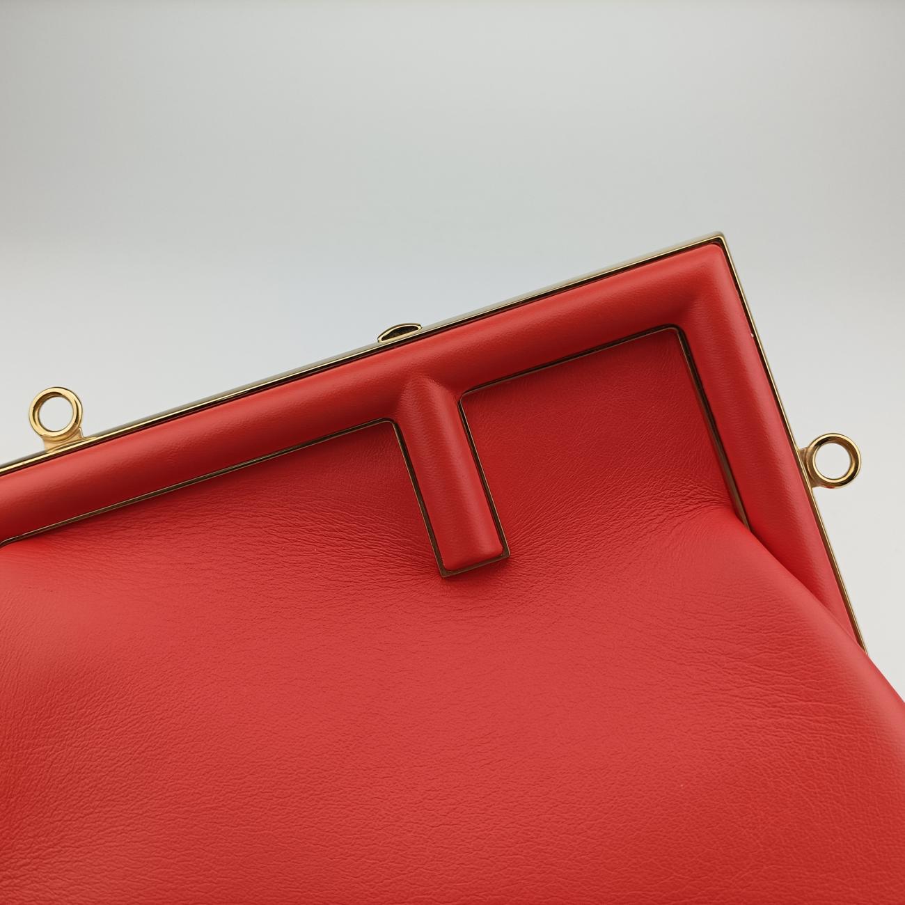 First small Red lambskin 8BP129 8BP129 ABVE 219-8241ファースト スモール レッド ラムスキン 8BP129 8BP129 ABVE 219-8241