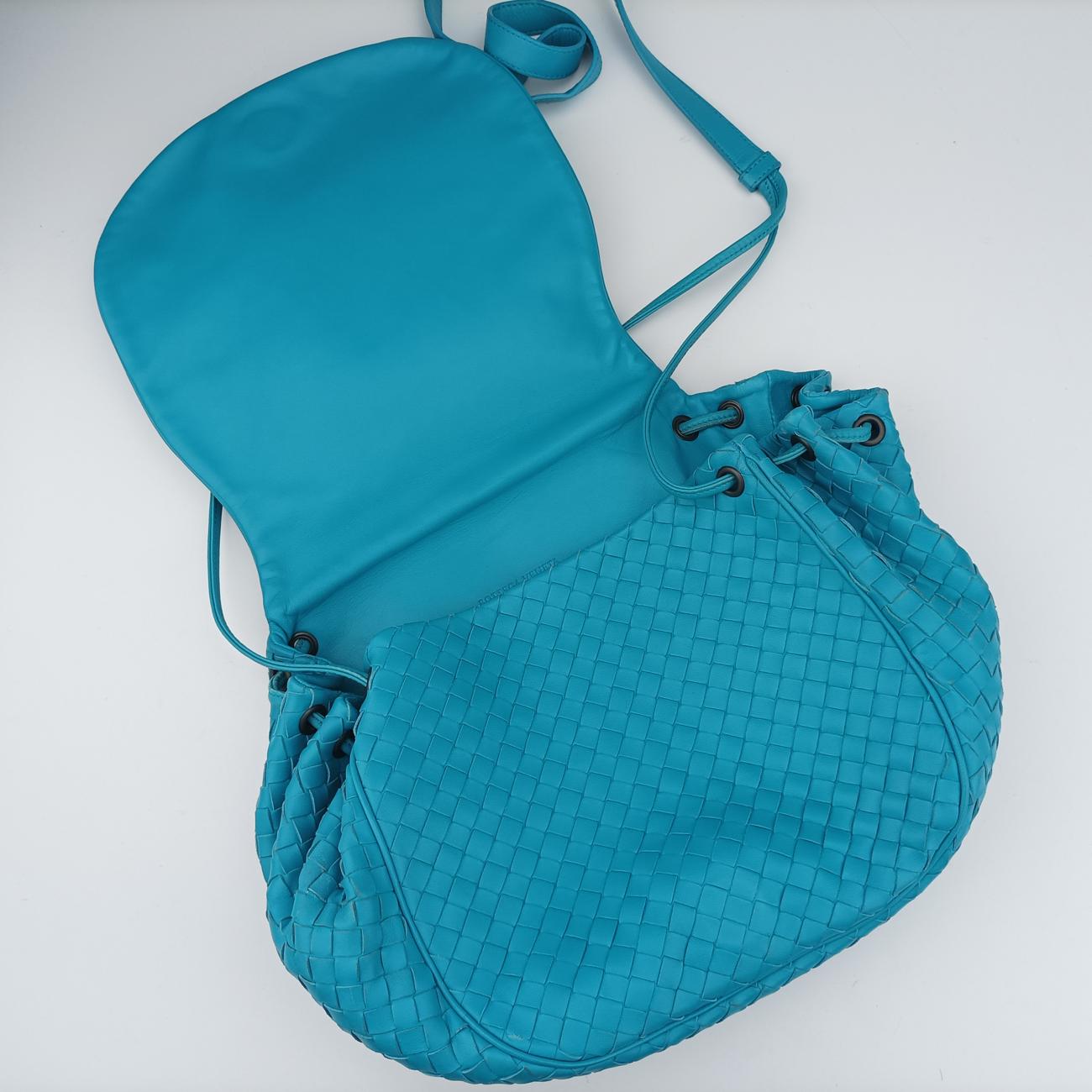 Intrecciato Blue lambskin B00496540Yイントレチャート ブルー ラムスキン B00496540Y