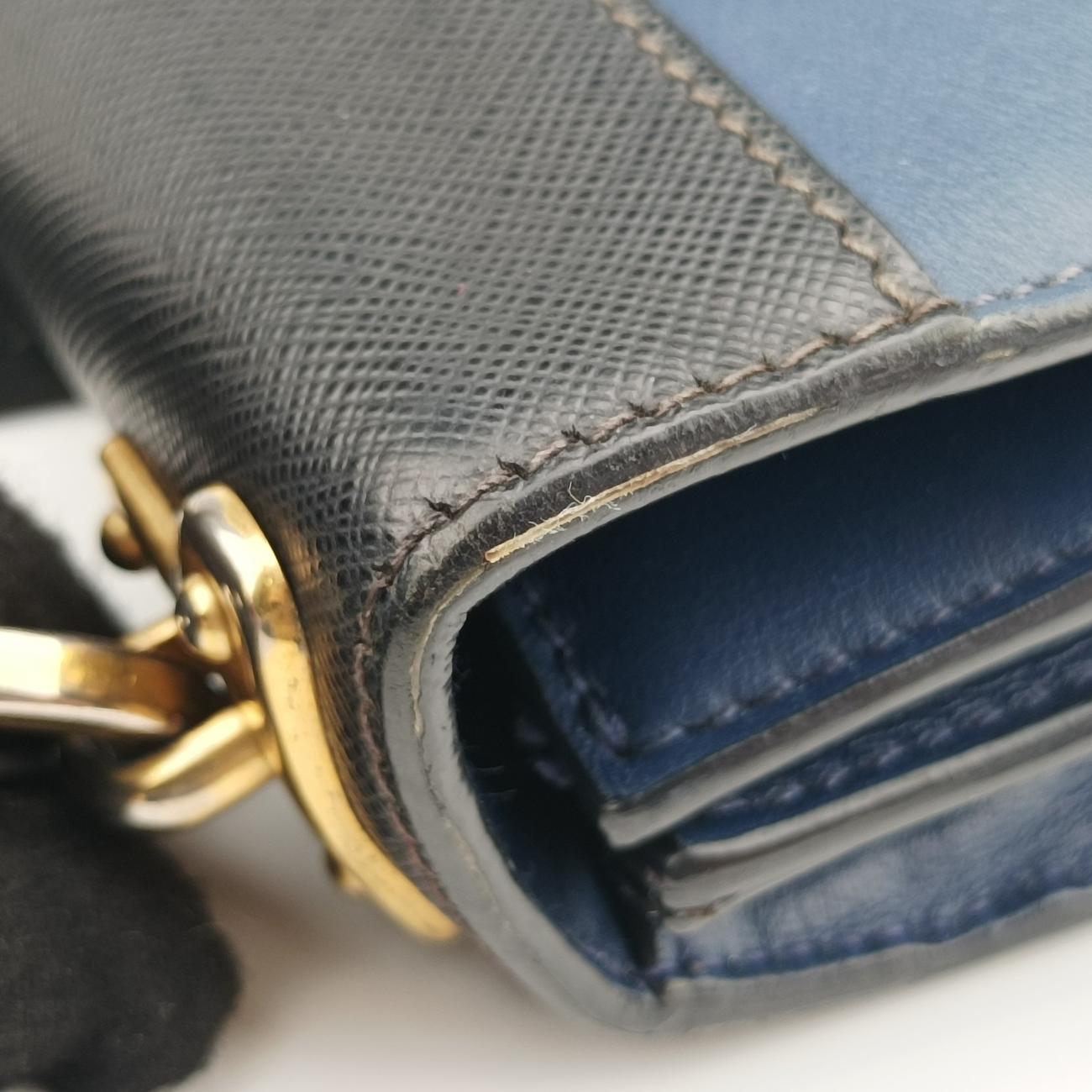 Cahier Blue×Black Leather 1BD045 25カイエ ブルー×ブラック レザー 1BD045 25