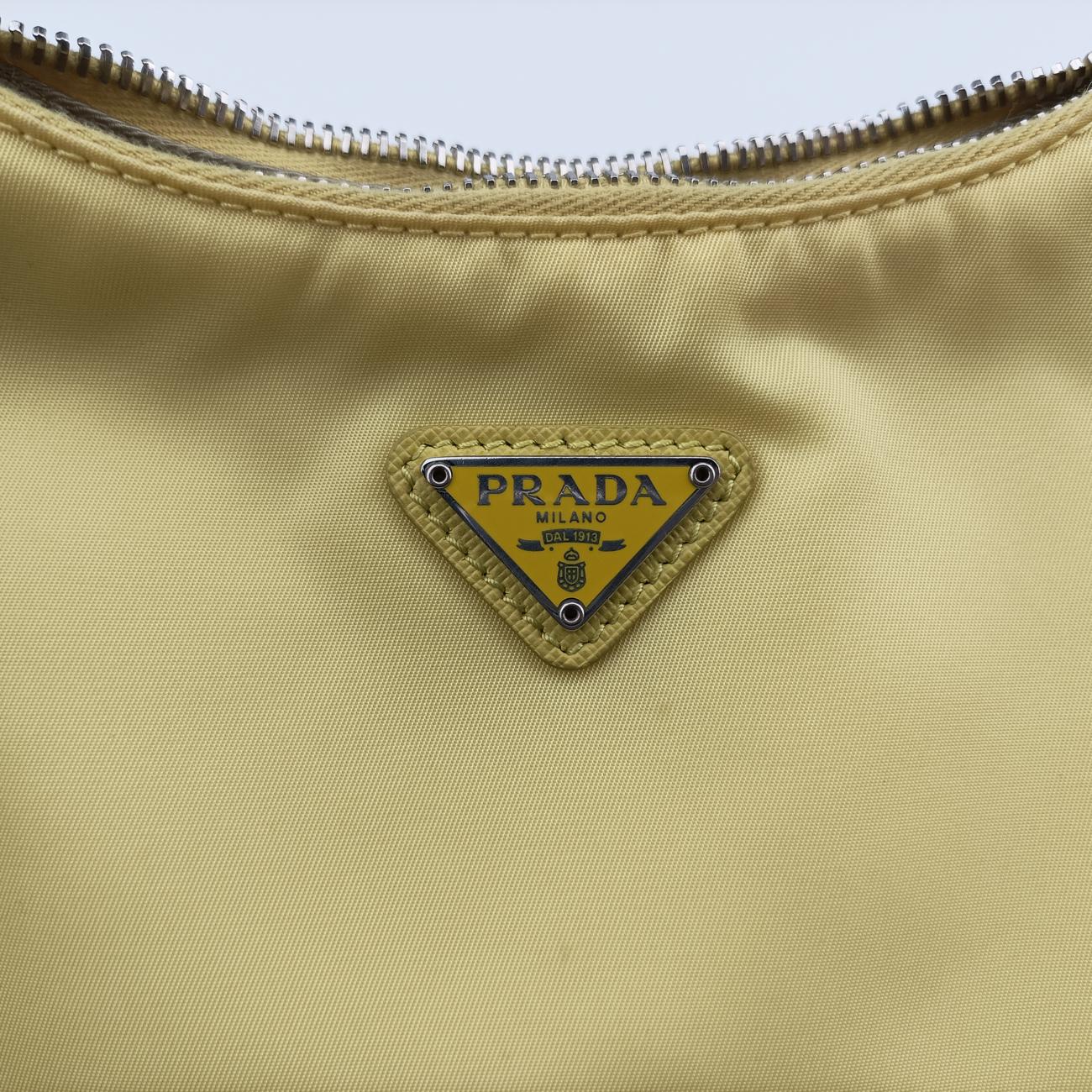 Re-Edition 2005 Re-Nylon Yellow nylon 1BH204 272 Pリエディション 2005 リナイロン イエロー ナイロン 1BH204 272 P