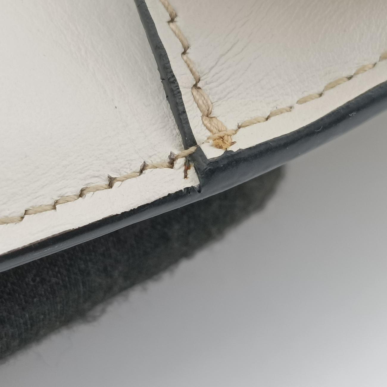 Cahier Black×white Leather×SAFFIANO Leather 1BD045 25カイエ ブラック×ホワイト レザー×サフィアーノレザー 1BD045 25