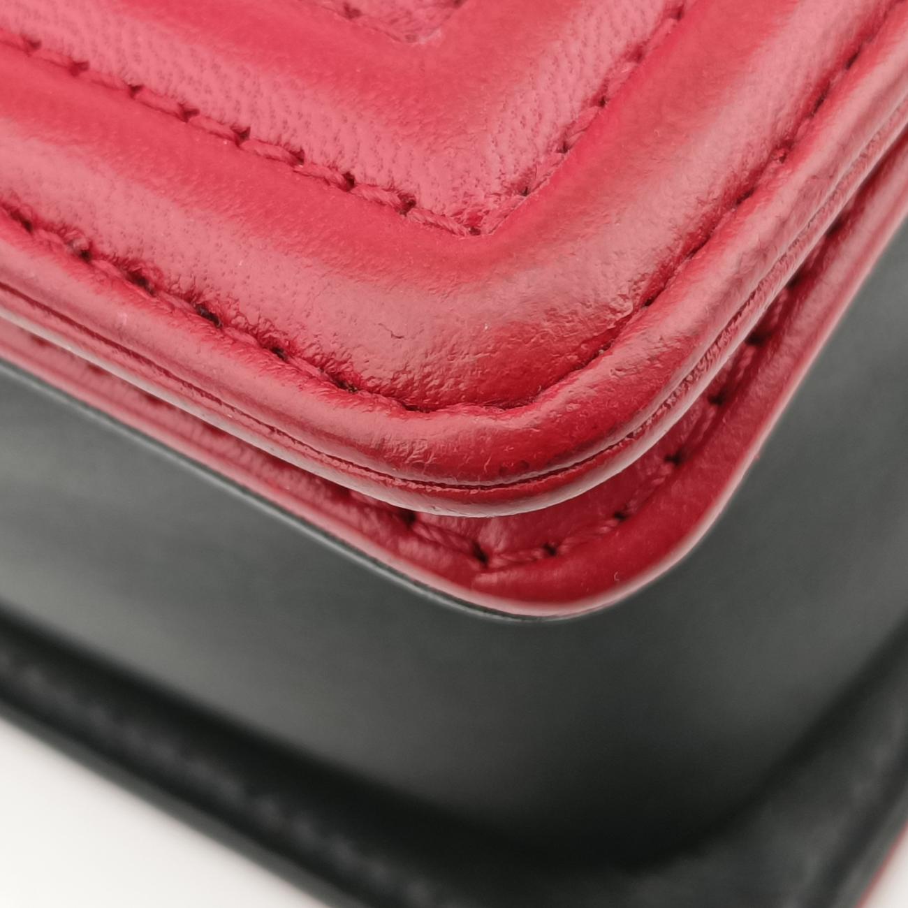 BOY CHANEL Red×black lambskin A67087 17951623ボーイシャネル レッド×ブラック ラムスキン A67087 17951623