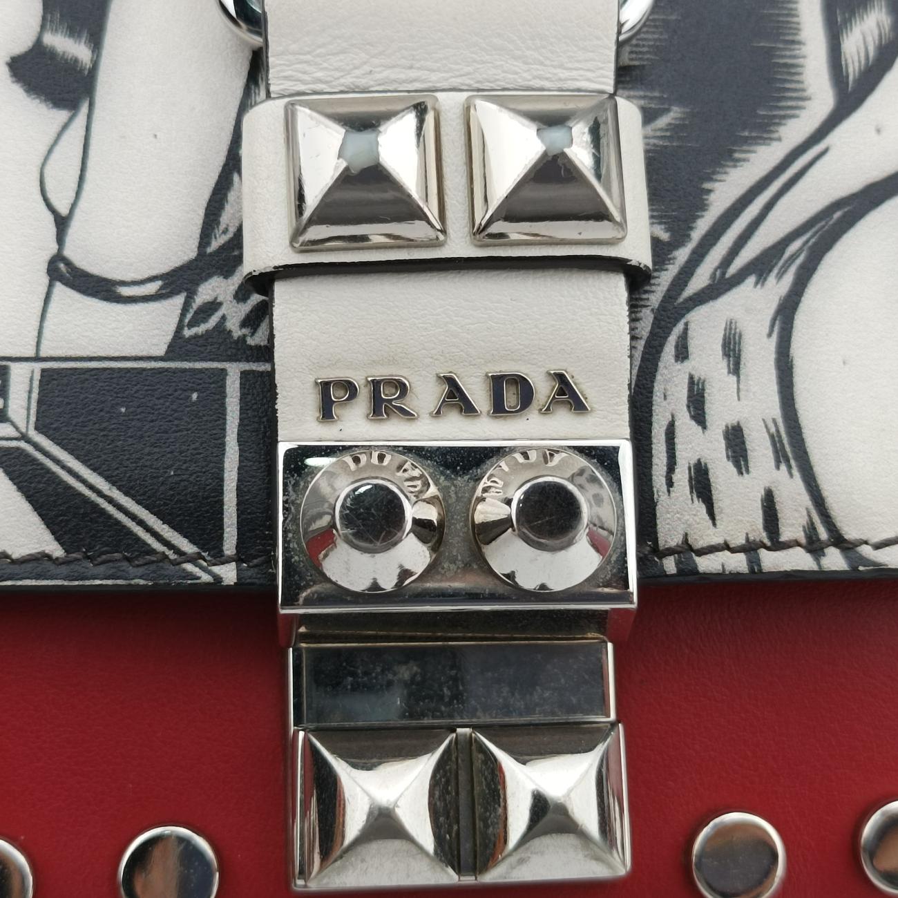 Comic Print Black x Red x Multicolor leather 1BD121 25コミック プリント ブラック×レッド×マルチカラー レザー 1BD121 25