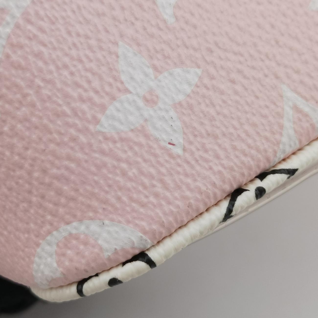 Beach Pouch ROUGE Monogram  Giant M67601 TR1179ビーチ ポーチ 2019SS ルージュ モノグラム ジャイアント M67601 TR1179