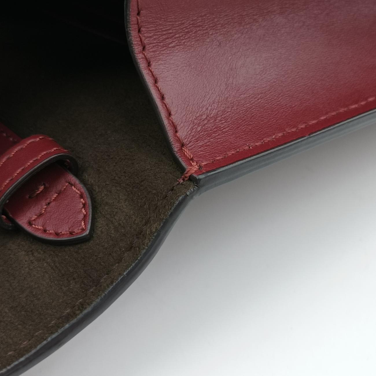 Fab Red Leather 8BT326 8BT326 AAIW 209.0189ファブ レッド レザー 8BT326 8BT326 AAIW 209.0189