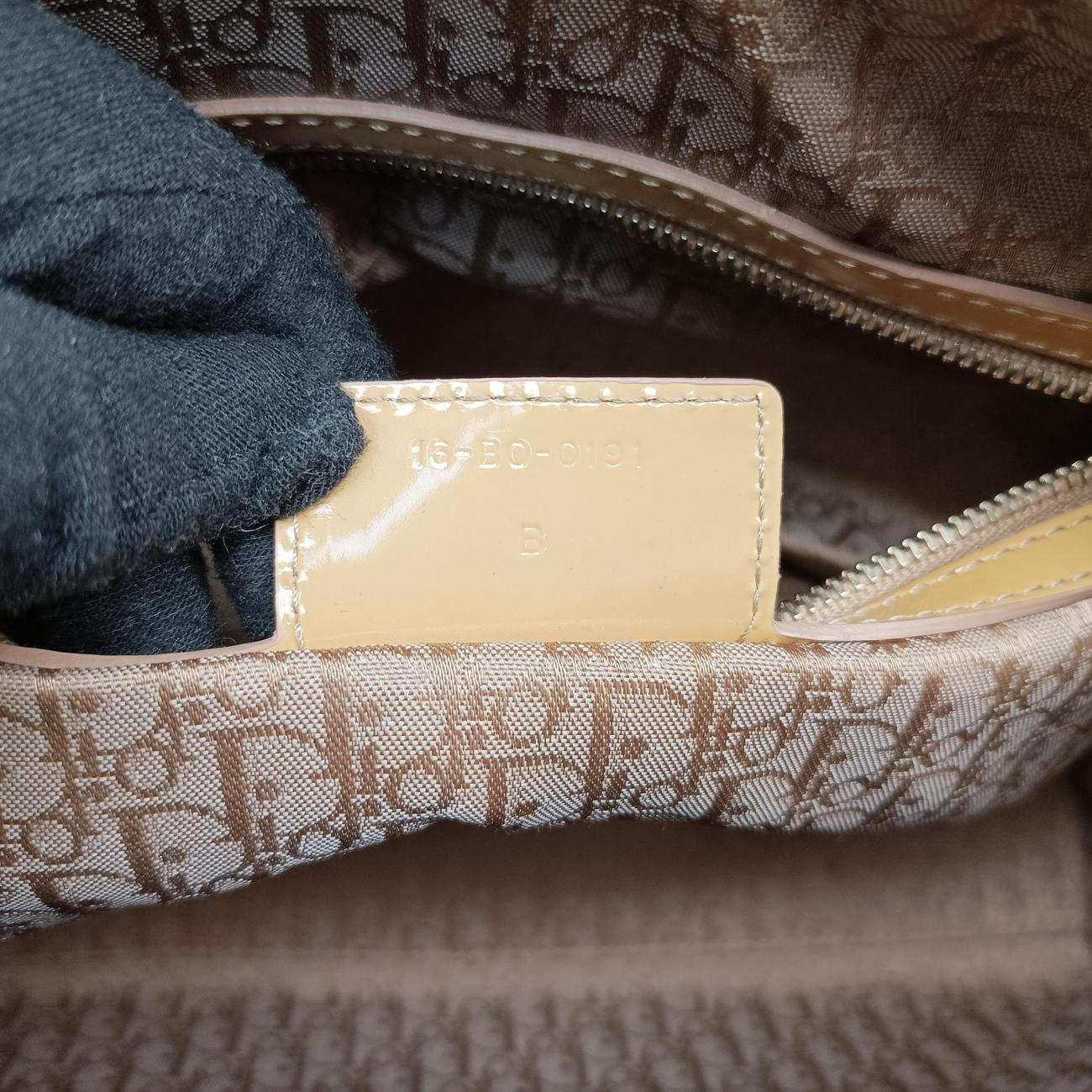 Lady Dior Beige Patent 16-BO-0191 Bレディディオール ラージ ベージュ パテント 16-BO-0191 B