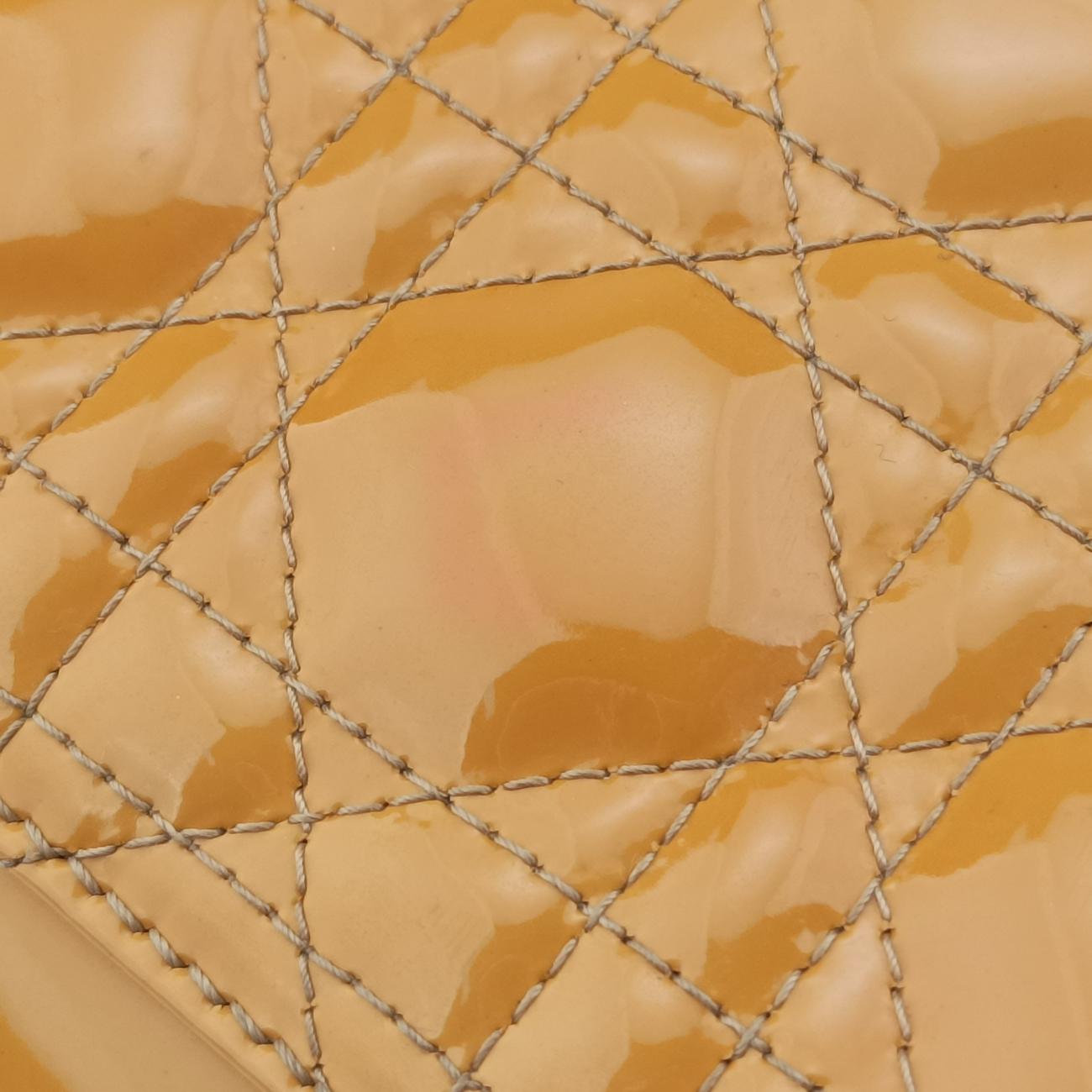 Lady Dior Beige Patent 16-BO-0191 Bレディディオール ラージ ベージュ パテント 16-BO-0191 B