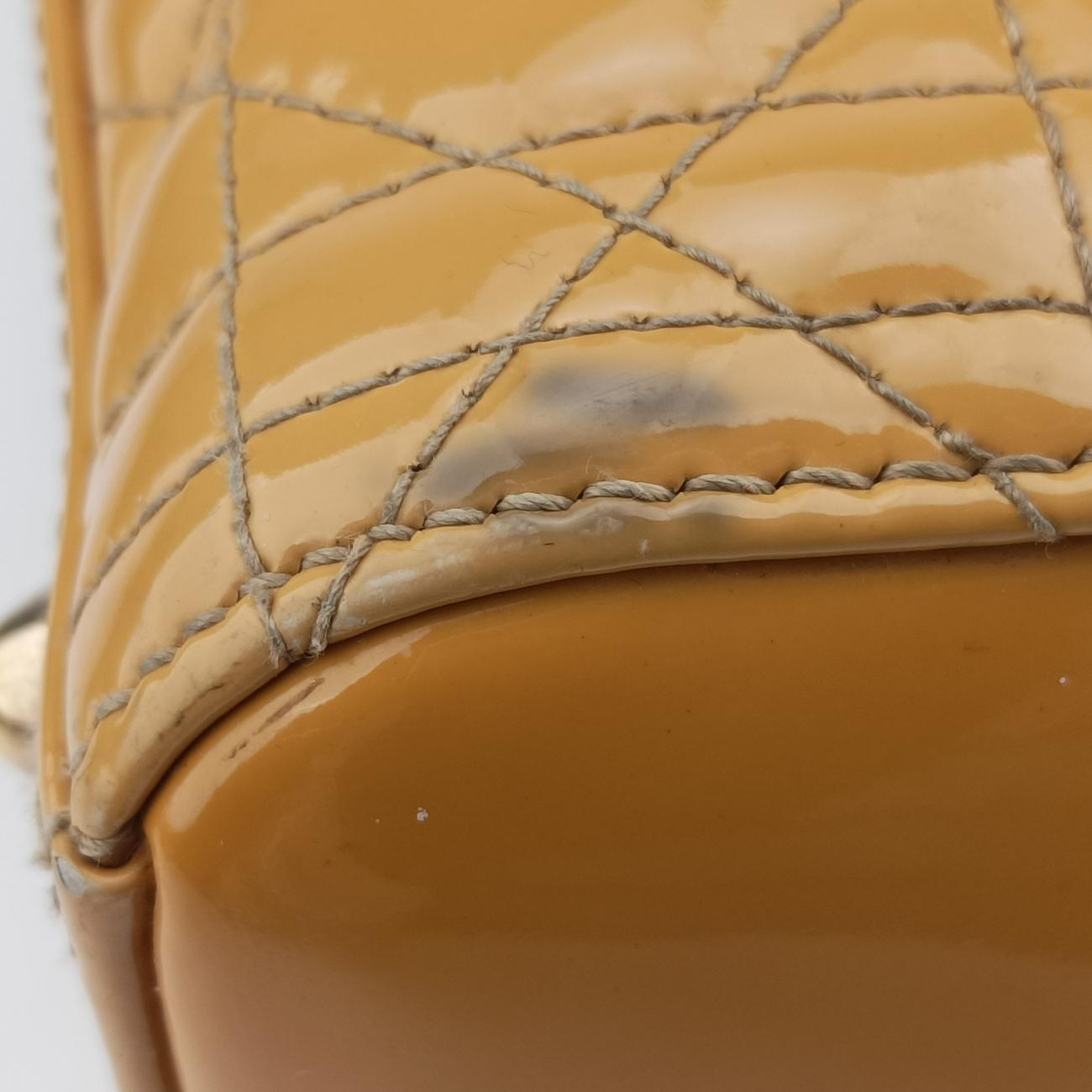 Lady Dior Beige Patent 16-BO-0191 Bレディディオール ラージ ベージュ パテント 16-BO-0191 B