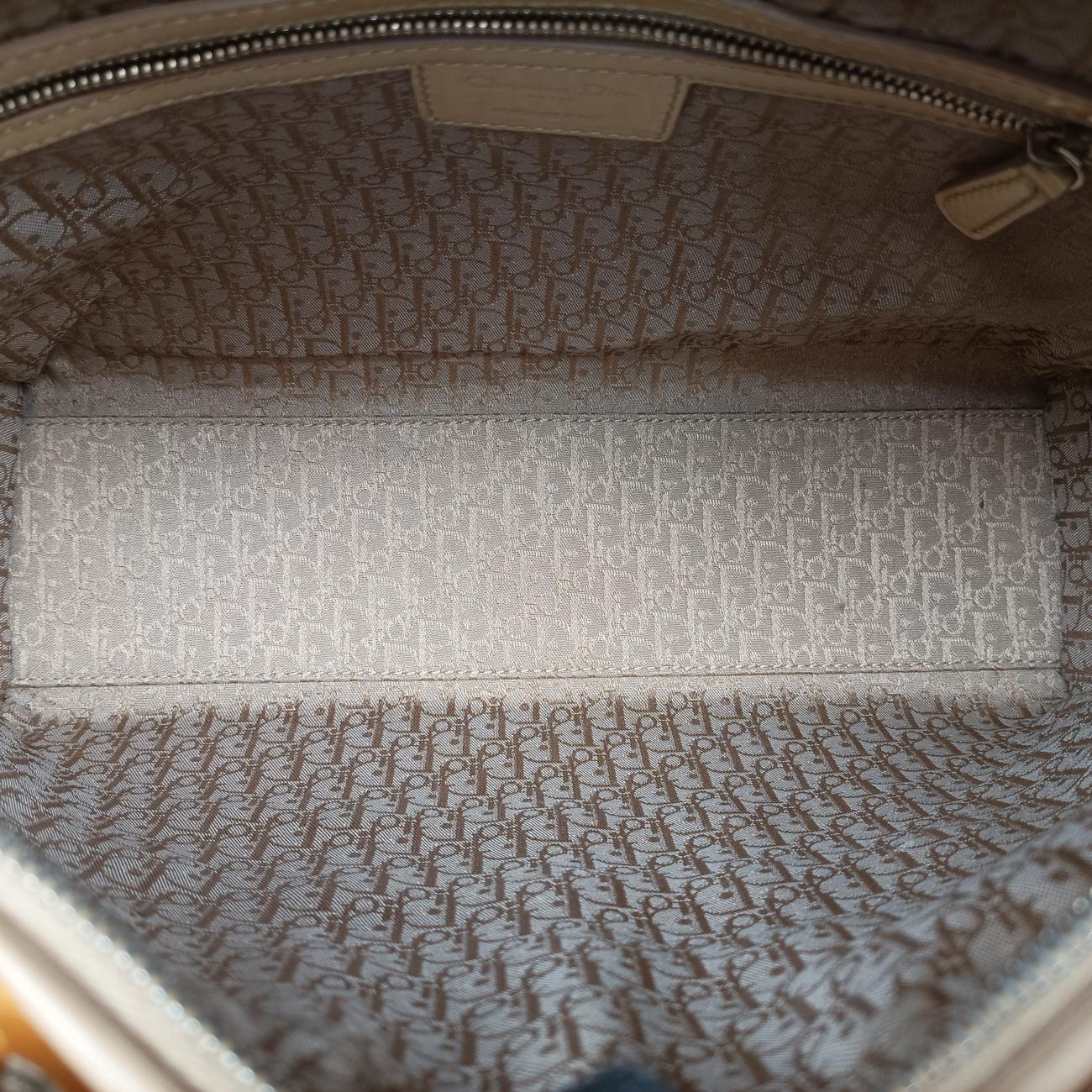 Lady Dior Beige Patent 16-BO-0191 Bレディディオール ラージ ベージュ パテント 16-BO-0191 B