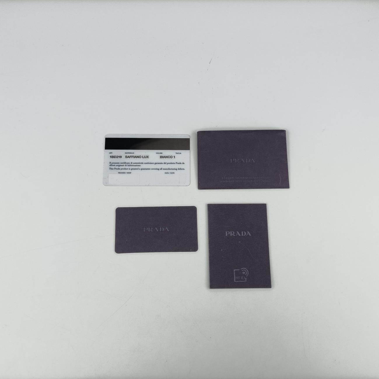 Sidonie White SAFFIANO　Leather 1BD219 25 Mシドニー ホワイト サフィアーノレザー 1BD219 25 M