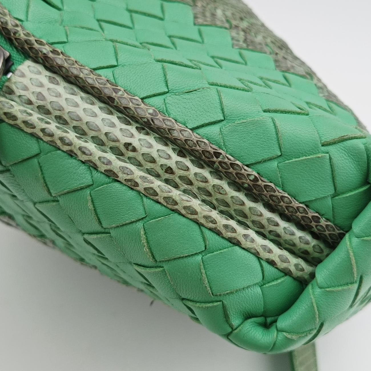 Intrecciato Green Leather×snakeskin B02498862Qイントレチャート グリーン レザー×ヘビ革 B02498862Q