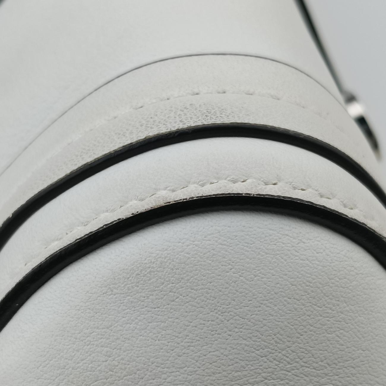 Cannage Detail Shopper Tote White Leather 01-RU-0136カナージュディテール ショッパートート ホワイト レザー 01-RU-0136