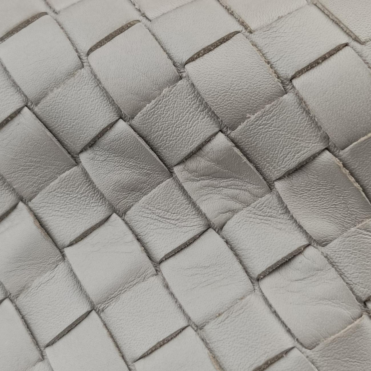 Roma Intrecciato Grey lambskin B07264524Kローマ イントレチャート グレー ラムスキン B07264524K