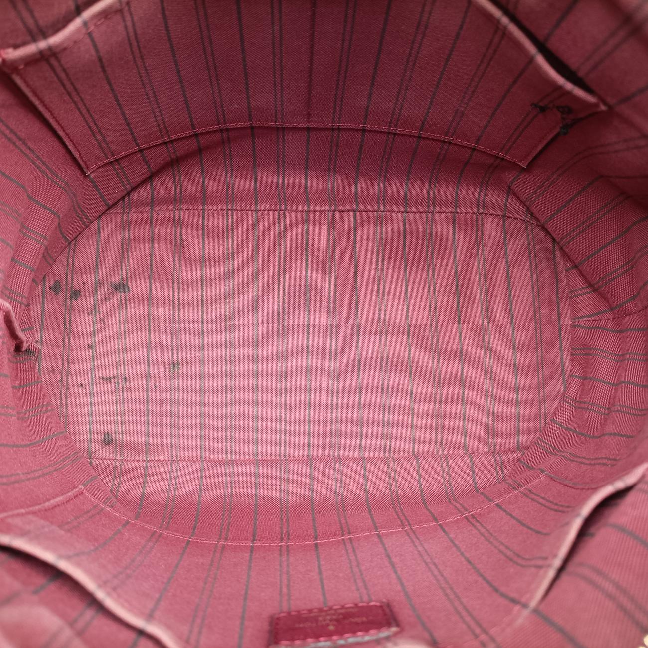 Mazarine MM RAISIN Monogram Empreinte M43216 DU2136マザリーヌMM レザン モノグラム アンプラント M43216 DU2136