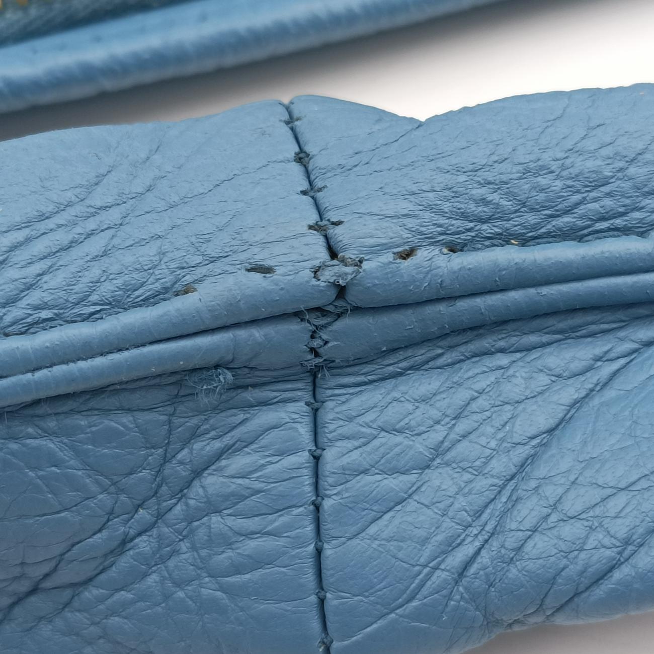 Intrecciato Blue lambskin 115654 V3060 4401 0L000202849D4017イントレチャート ブルー ラムスキン 115654 V3060 4401 0L000202849D4017