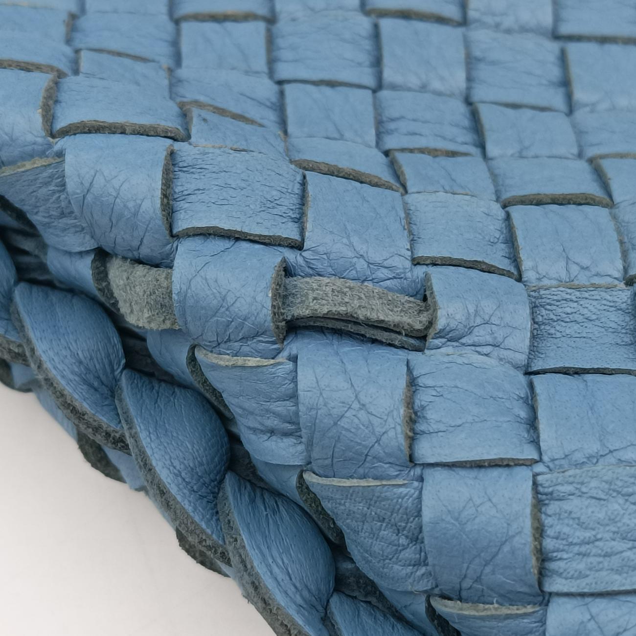 Intrecciato Blue lambskin 115654 V3060 4401 0L000202849D4017イントレチャート ブルー ラムスキン 115654 V3060 4401 0L000202849D4017