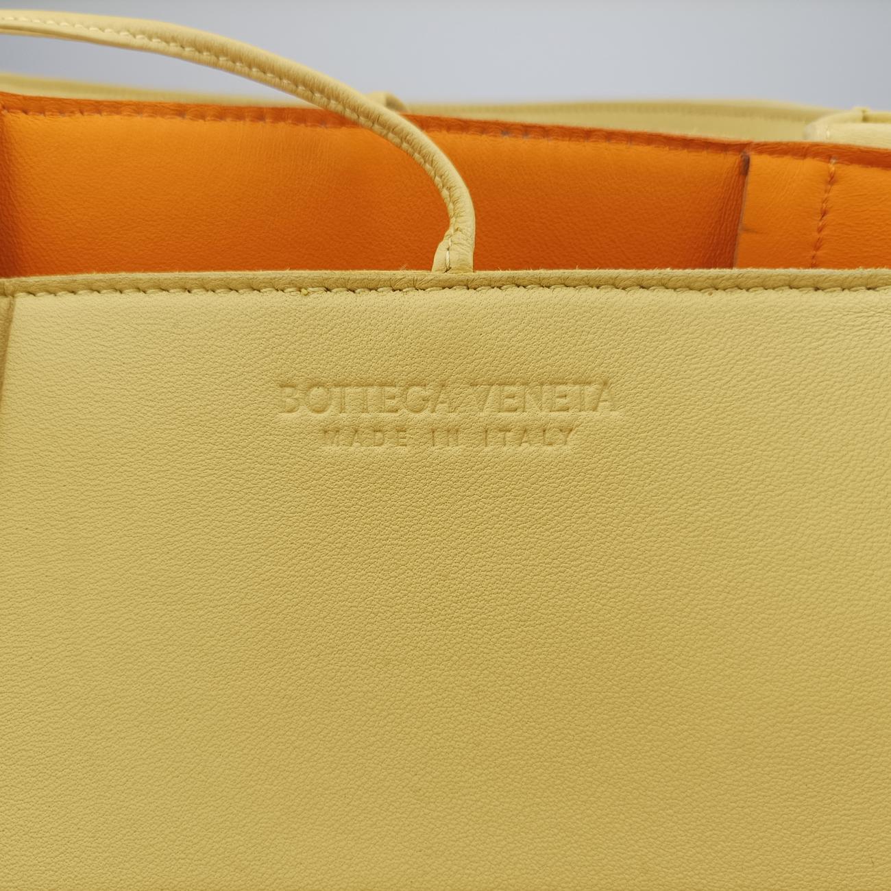 THE ARCO Tote Yellow lambskin B09940971Pスモールザ アルコトート イエロー ラムスキン B09940971P