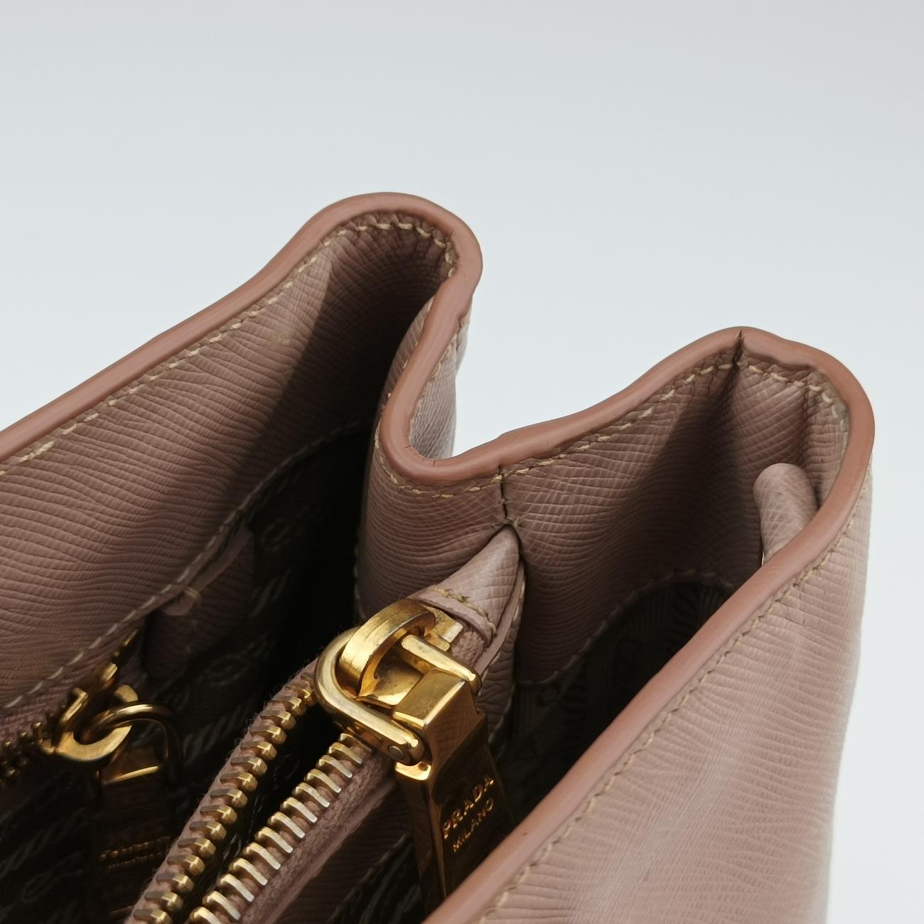 Galleria Pink SAFFIANO Leather BN1801 117ガレリア ピンク サフィアーノレザー BN1801 117