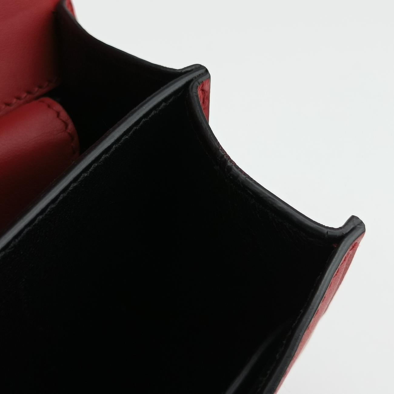 Cahier Red×black Leather 1BD045 25カイエ レッド×ブラック レザー 1BD045 25