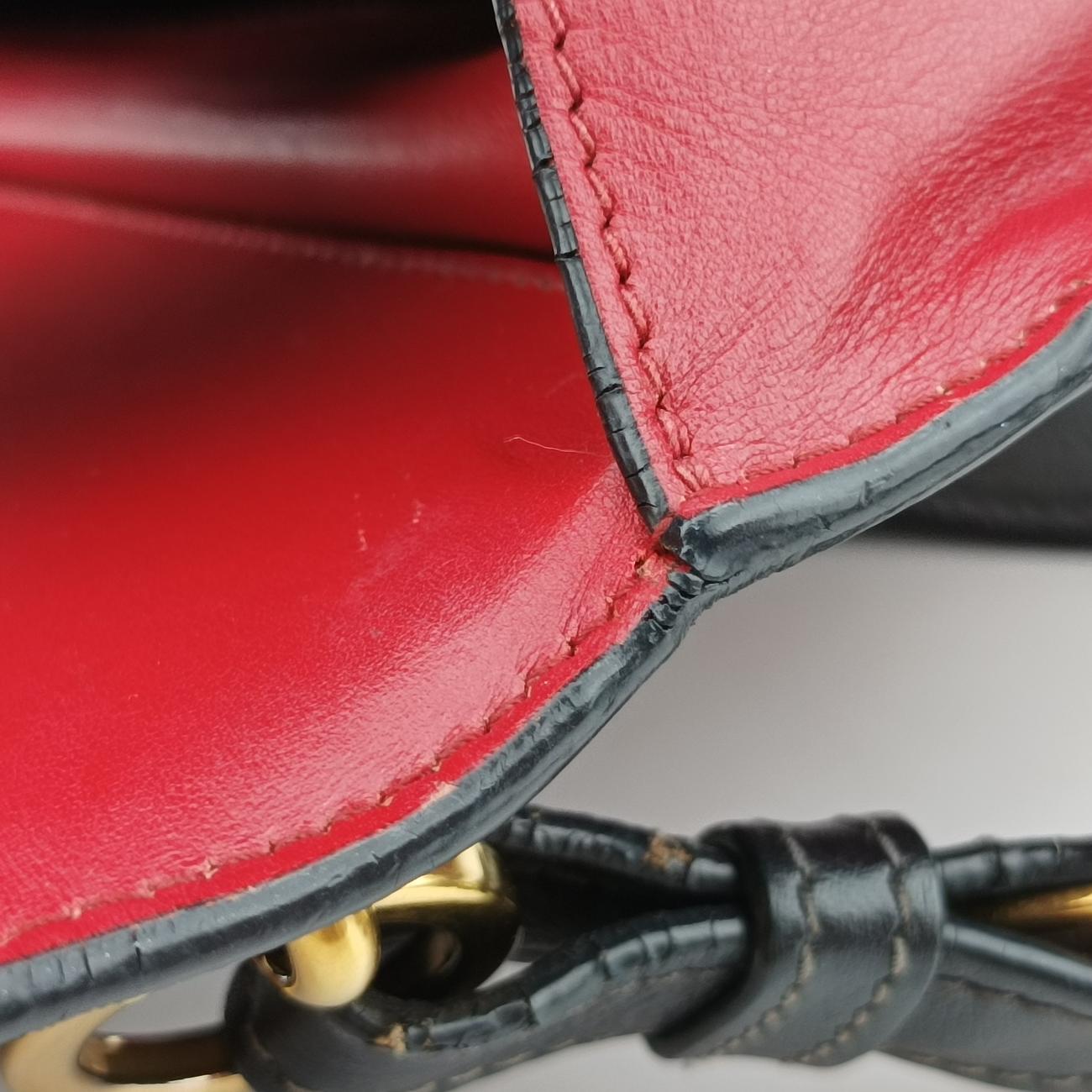 Cahier Red x Black Leather 1BD045 25 Pカイエ レッド×ブラック レザー×サフィアーノレザー 1BD045 25 P