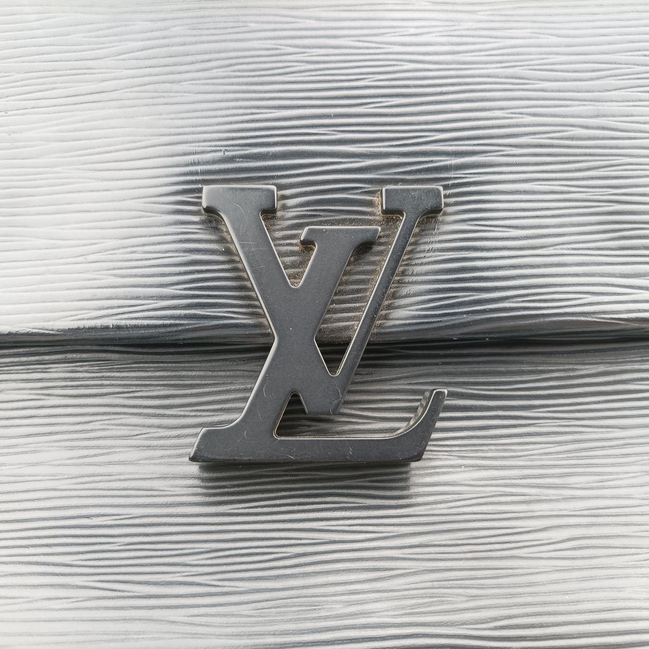 Grenelle PM Noir epi M53695 CA1199グルネル PM ノワール エピ M53695 CA1199