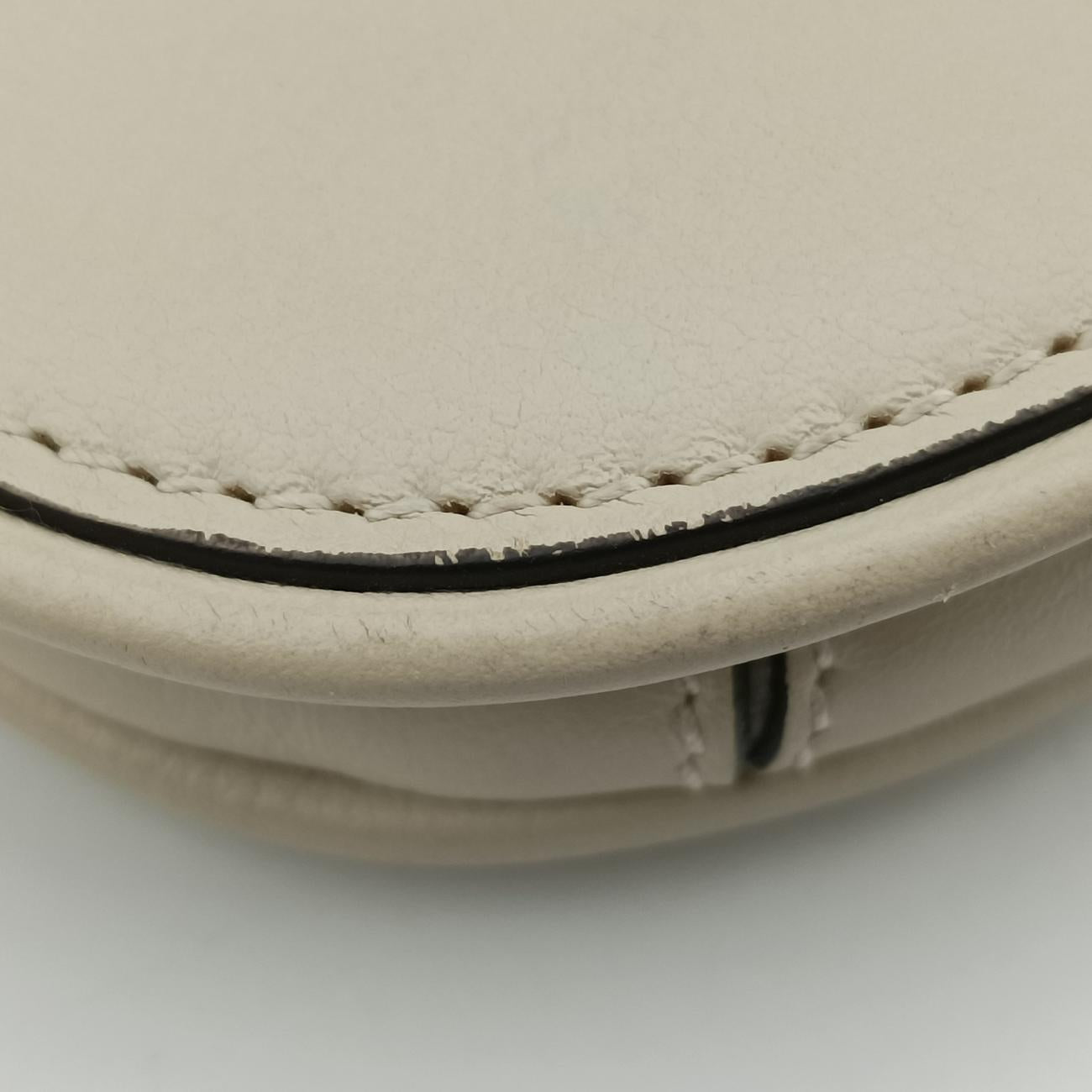 Blondie Chain White Leather 699268 E038550687ブロンディ チェーン ホワイト レザー 699268 E038550687