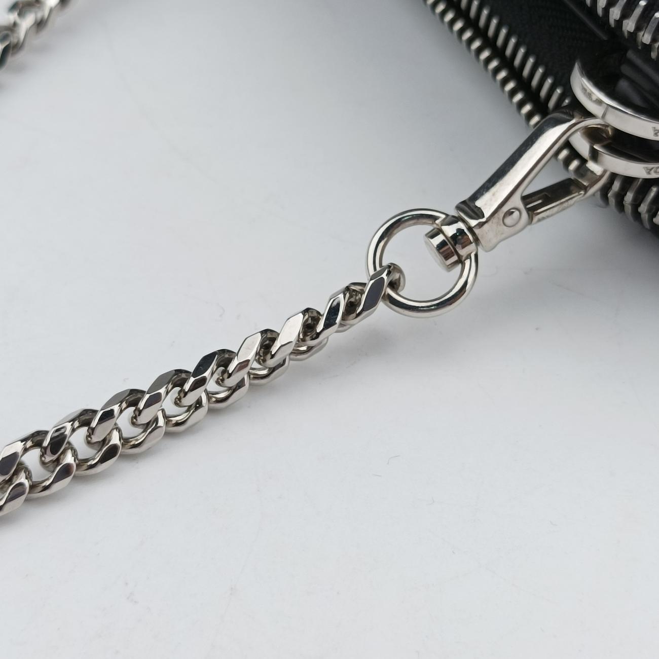 Triangle Crystal Black Leather 1NR015 234トライアングル ブラック レザー 1NR015 234