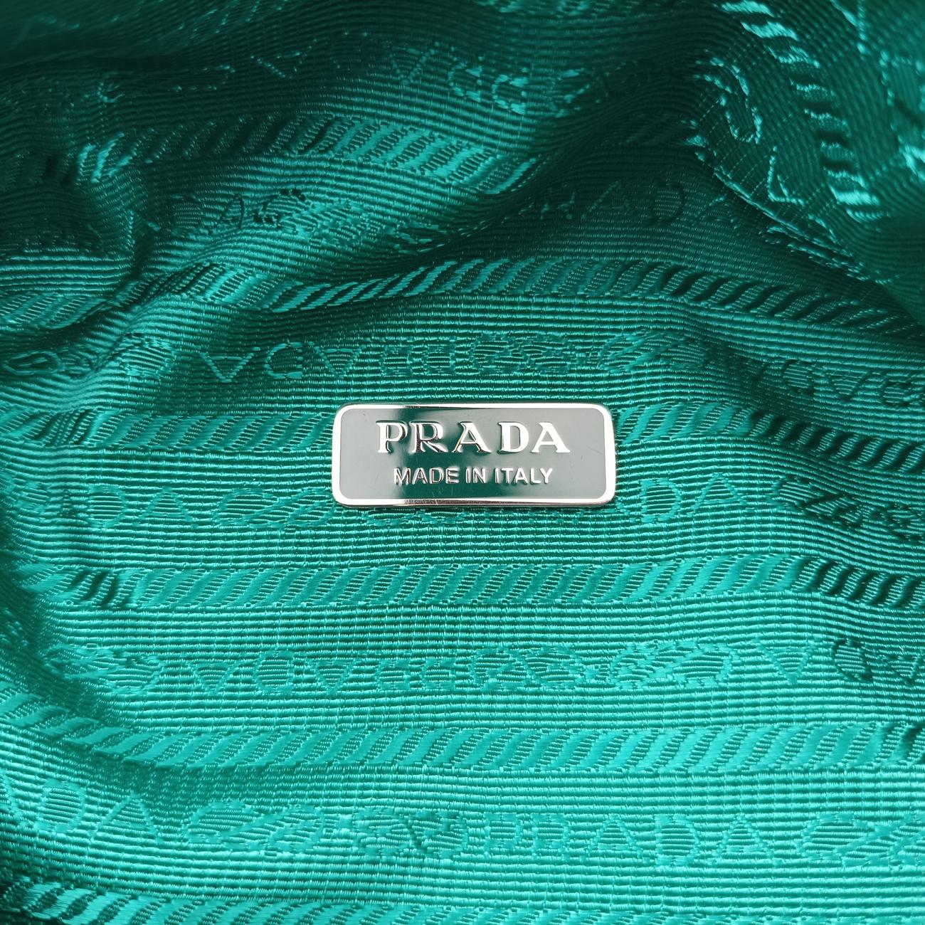 Padded Nappa triangle Green Leather 1BA315 7/Dパデッド ナッパ トライアングル グリーン レザー 1BA315 7/D