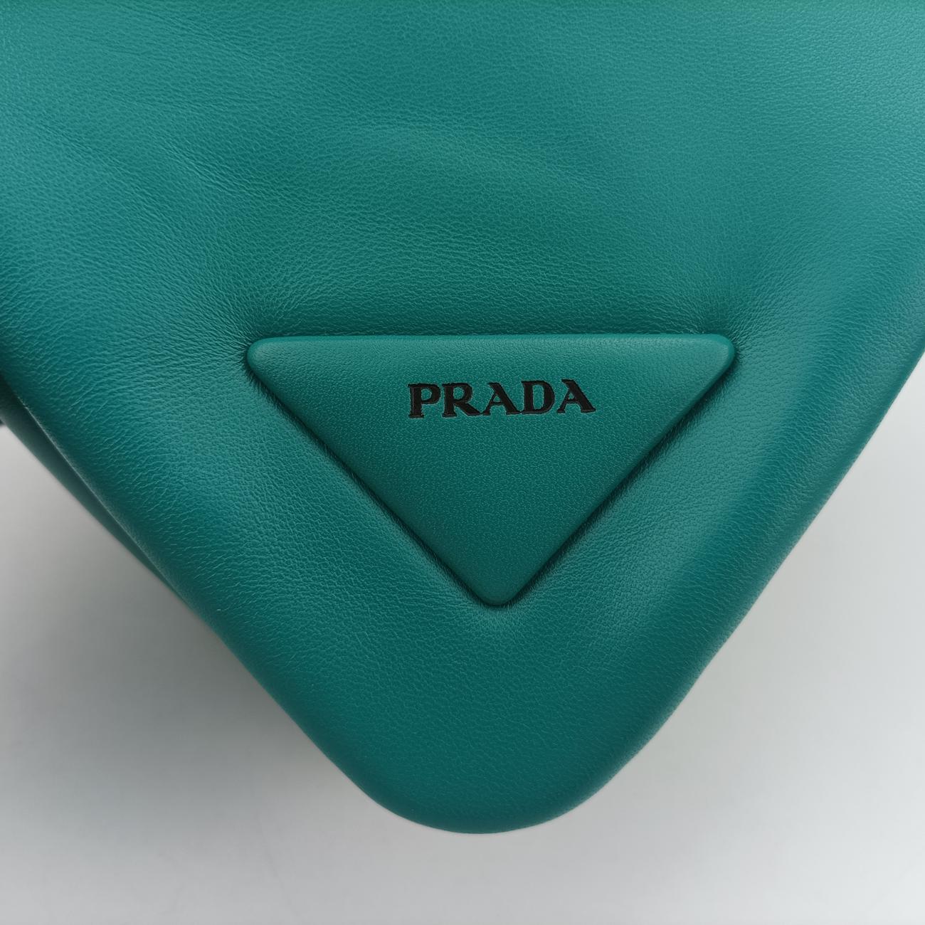 Padded Nappa triangle Green Leather 1BA315 7/Dパデッド ナッパ トライアングル グリーン レザー 1BA315 7/D