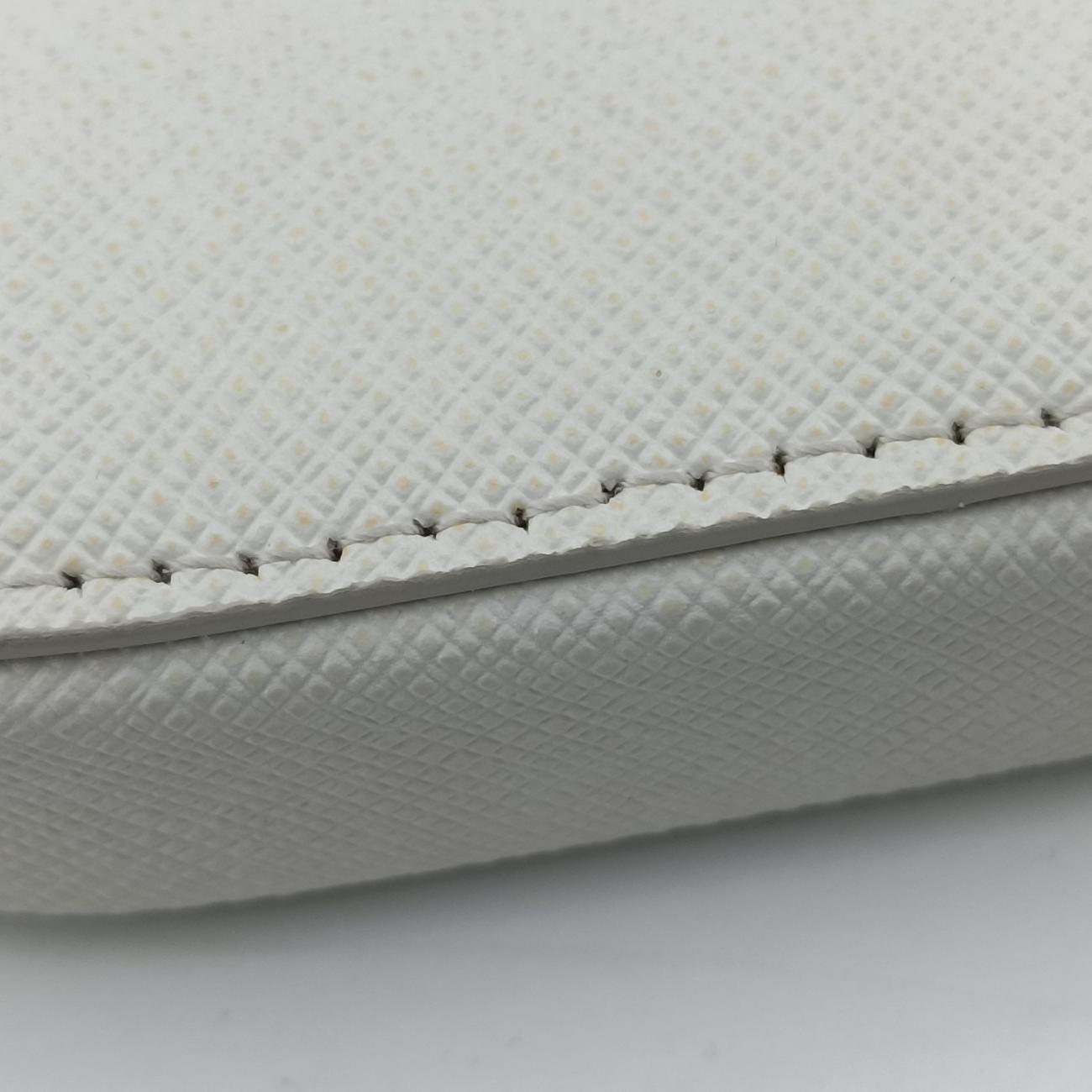 Triangle logo White Saffiano Leather 1DH030 85三角ロゴ ホワイト サフィアーノレザー 1DH030 85