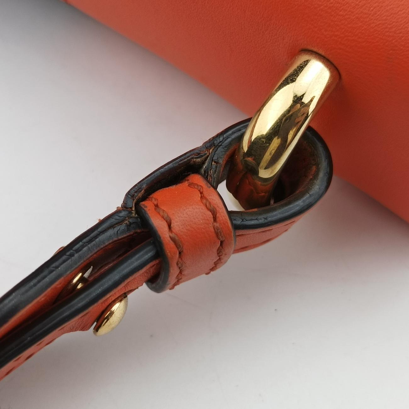 Sylvie Orange x Red x Navy Leather 421882 G022116905シルヴィ オレンジ×レッド×ネイビー レザー 421882 G022116905