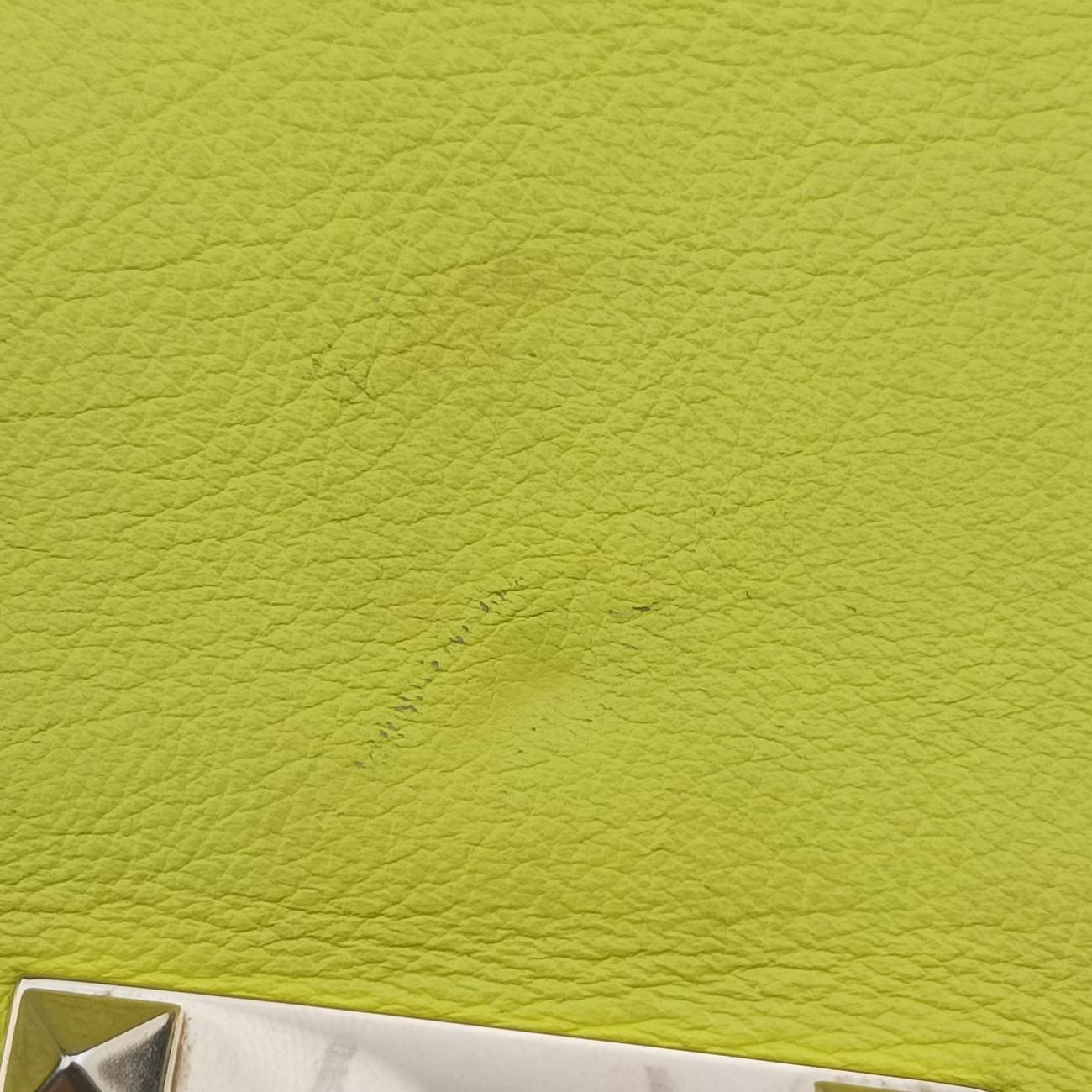 Rockstud Yellow Leather BS-G339BOL1ロックスタッズ イエロー レザー BS-G339BOL1