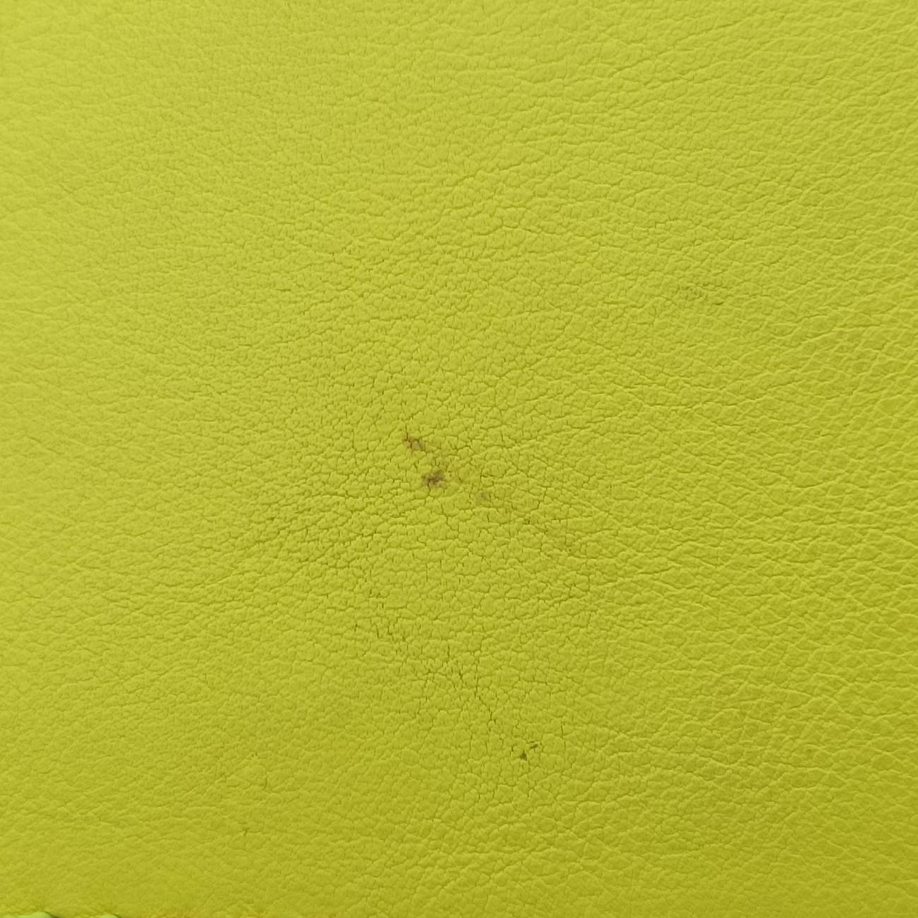 Rockstud Yellow Leather BS-G339BOL1ロックスタッズ イエロー レザー BS-G339BOL1