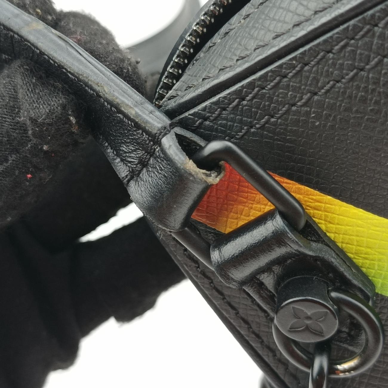 Danube Messenger black×multicolor Taiga M30332 CA2179 ICチップダヌーブメッセンジャー ブラック×マルチカラー タイガ M30332 CA2179 ICチップ